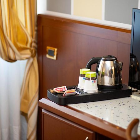 Hotel Europa Rende Eksteriør bilde