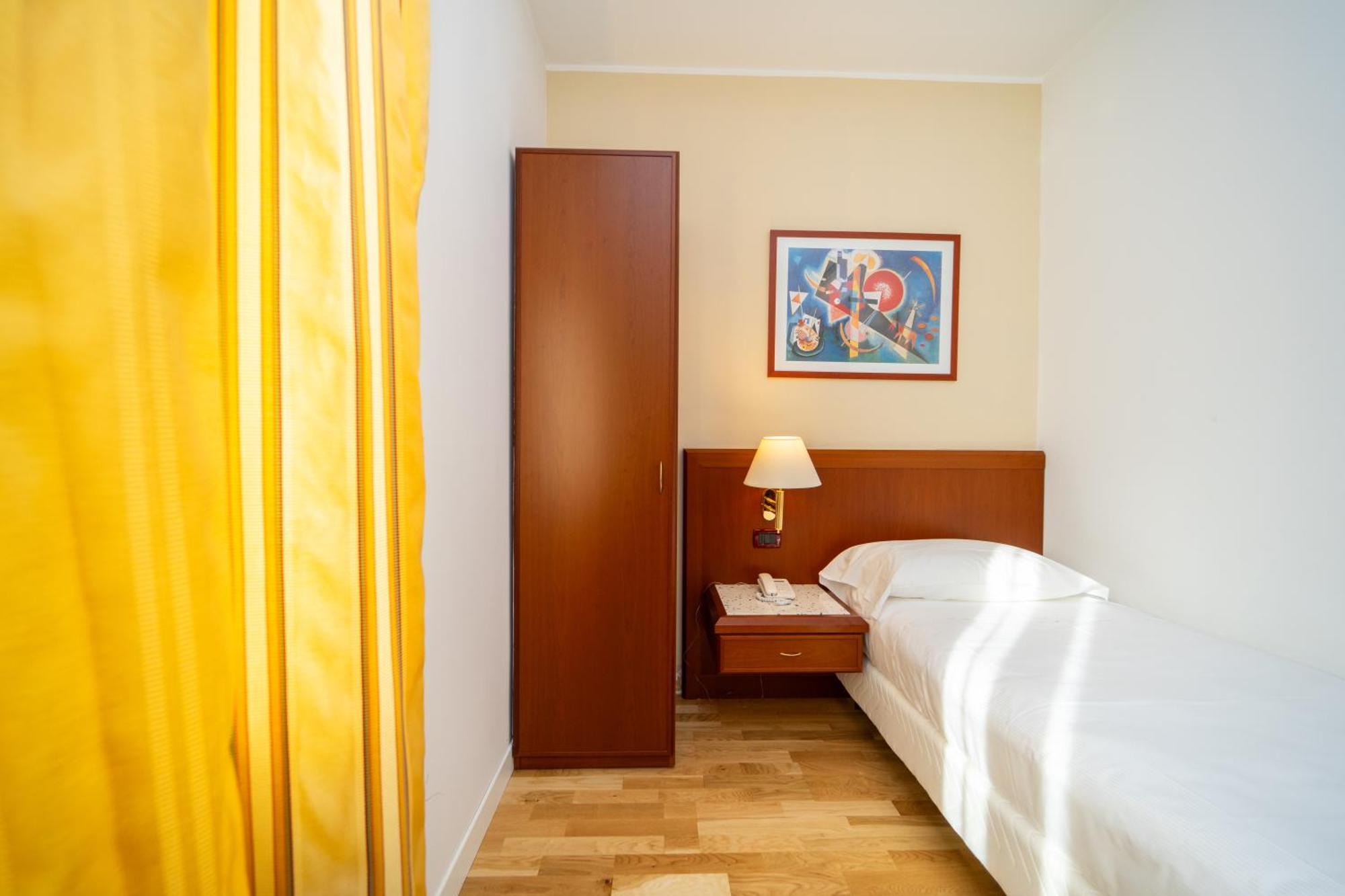 Hotel Europa Rende Eksteriør bilde